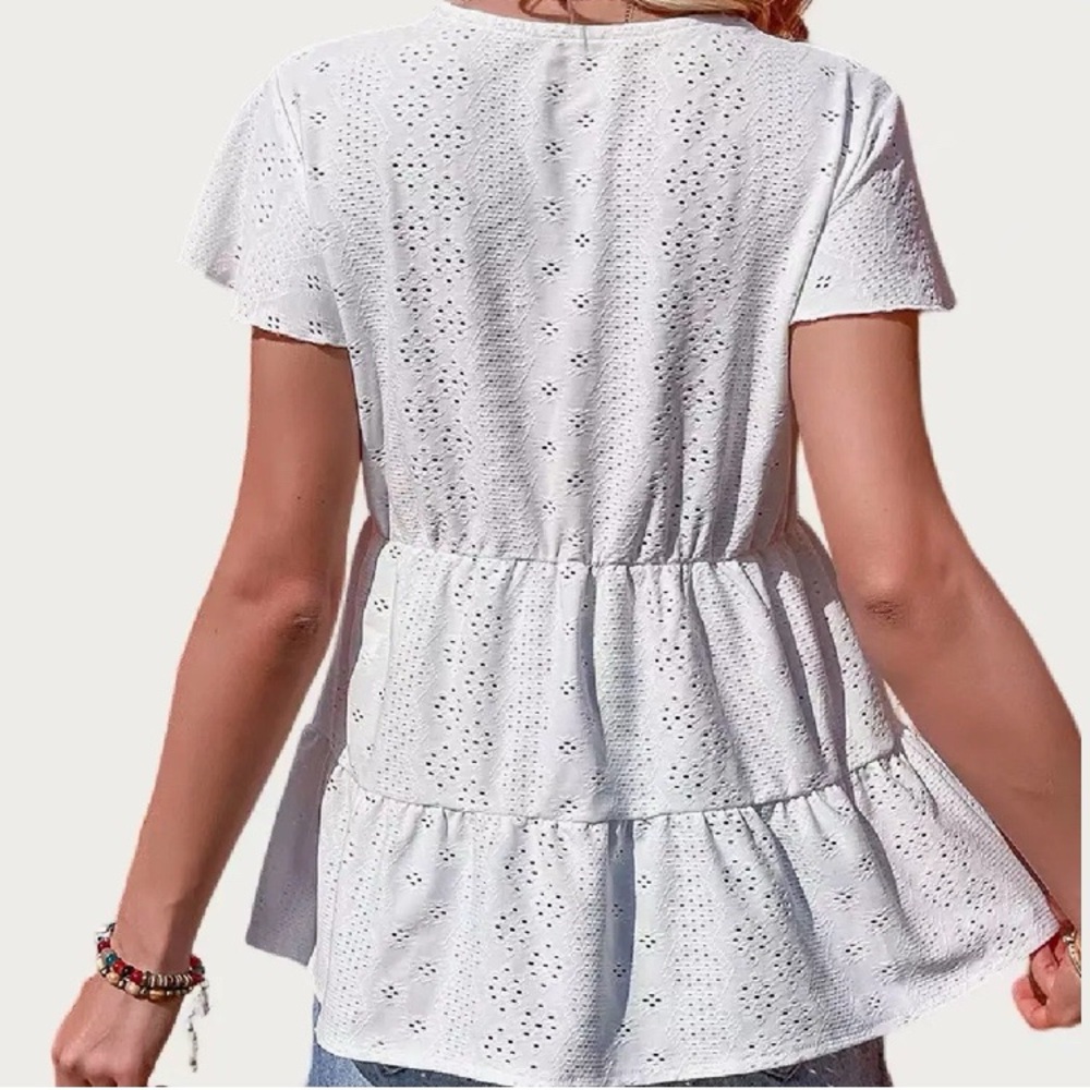 Blu Pepper Eyelet Tiered Ruffled Blouse Size S White Pointelle Peplum Top Resort